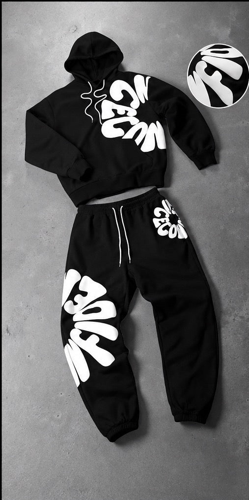 CONFIDENCE oversized hoodie and sweats